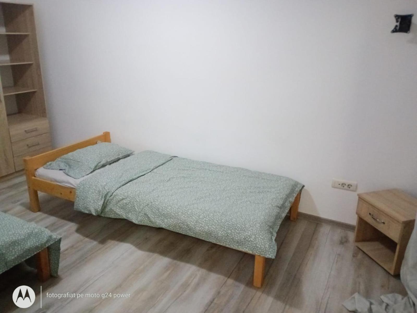 4 Rooms Apartment Tulcea Esterno foto